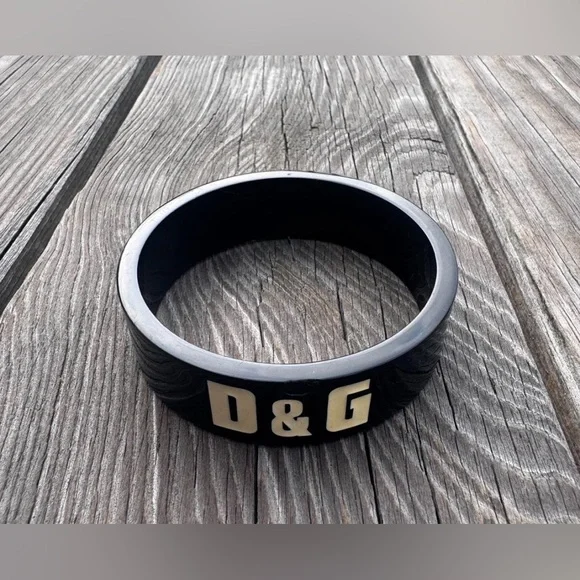 Dolce & Gabbana Black and Cream Logo Bracelet - Picture 4 of 14